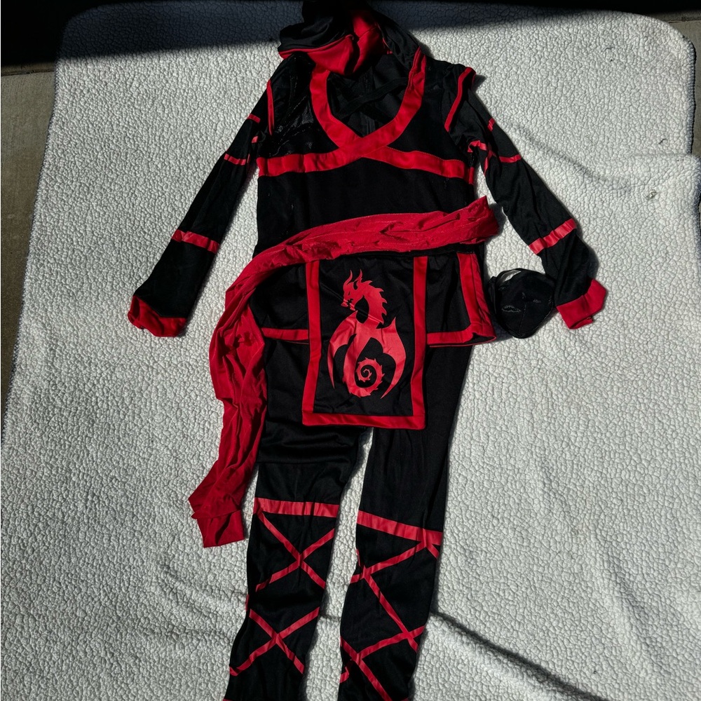 Women’s ninja costume medium